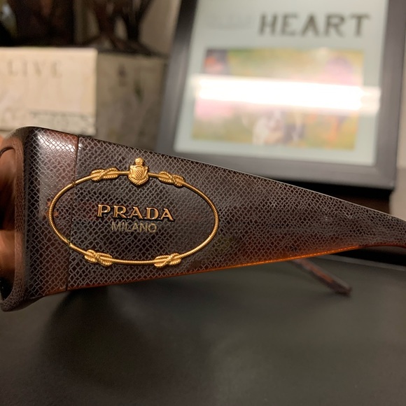 Prada women’s sunglasses - Picture 1 of 5